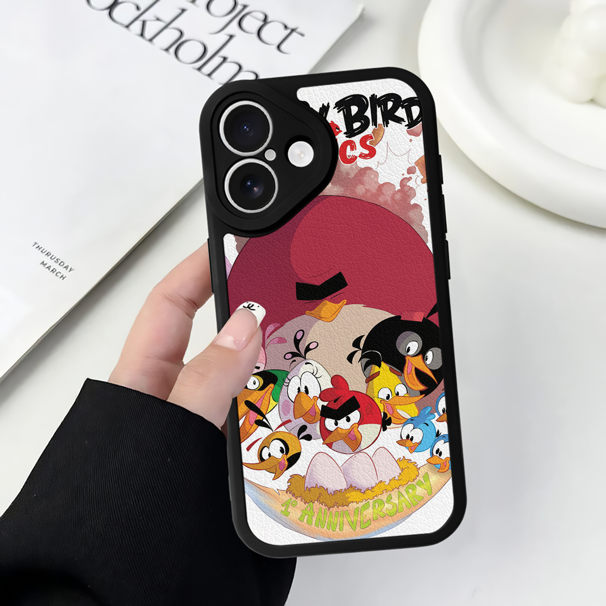 （画像用） Angry Birds アングリーバード 【iPhone 16シリーズ対応】シリコンスマホケース（レザー調） 材質：シリコン
